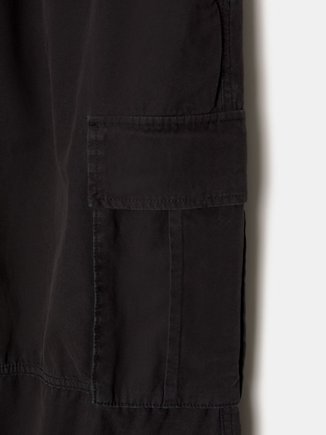 Moudda PULL & BEAR - Trousers - Tunisie 3
