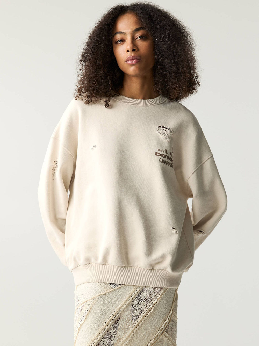 Moudda PULL & BEAR - Sweat - Photo Motel, Col Rond & Déchiré - Tunisie 2
