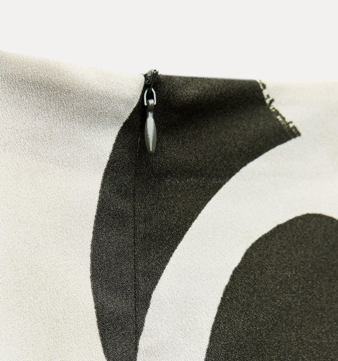 Moudda ZARA - Robe mi-longue en crêpe imprimée géométrique cercles - Tunisie 4