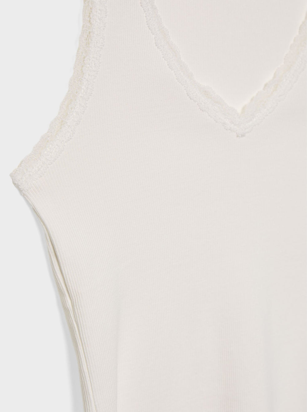 Moudda STRADIVARIUS - T-Shirt S/M Col V avec Dentelle - Tunisie 2
