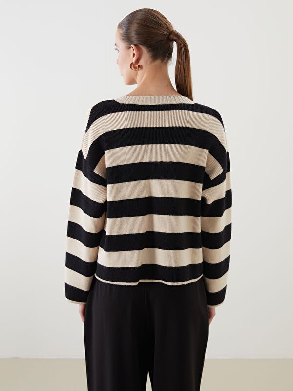 Moudda LC Waikiki - Cardigan tricot moyen Femme Ecru rayé - Tunisie 4