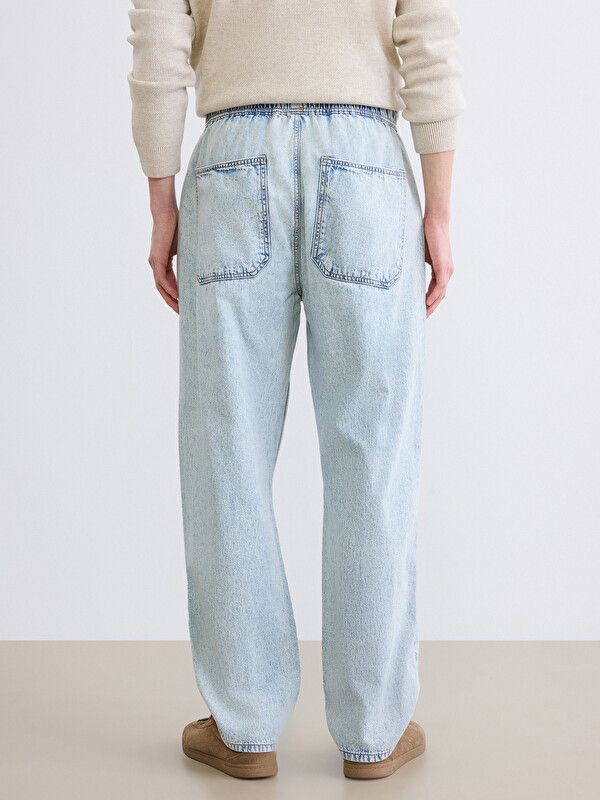 Moudda LC Waikiki - Jean basique en denim pour Homme couleur Bleu indigo clair rodé - Tunisie 4