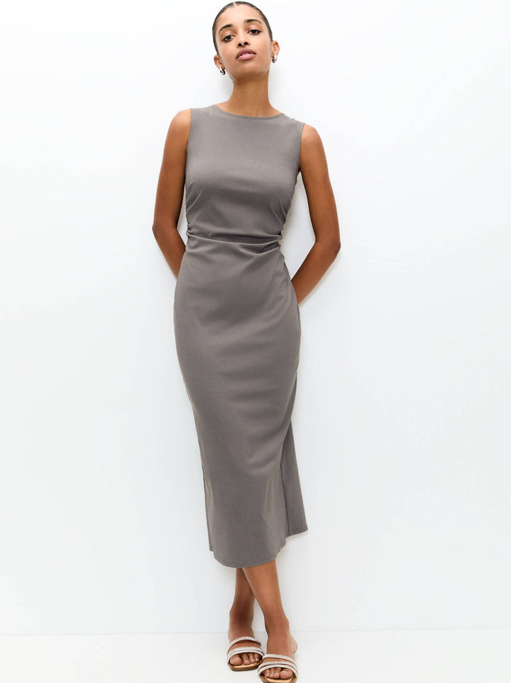 Moudda PULL & BEAR - Robe Midi Encolure Bateau Arab - Tunisie 6