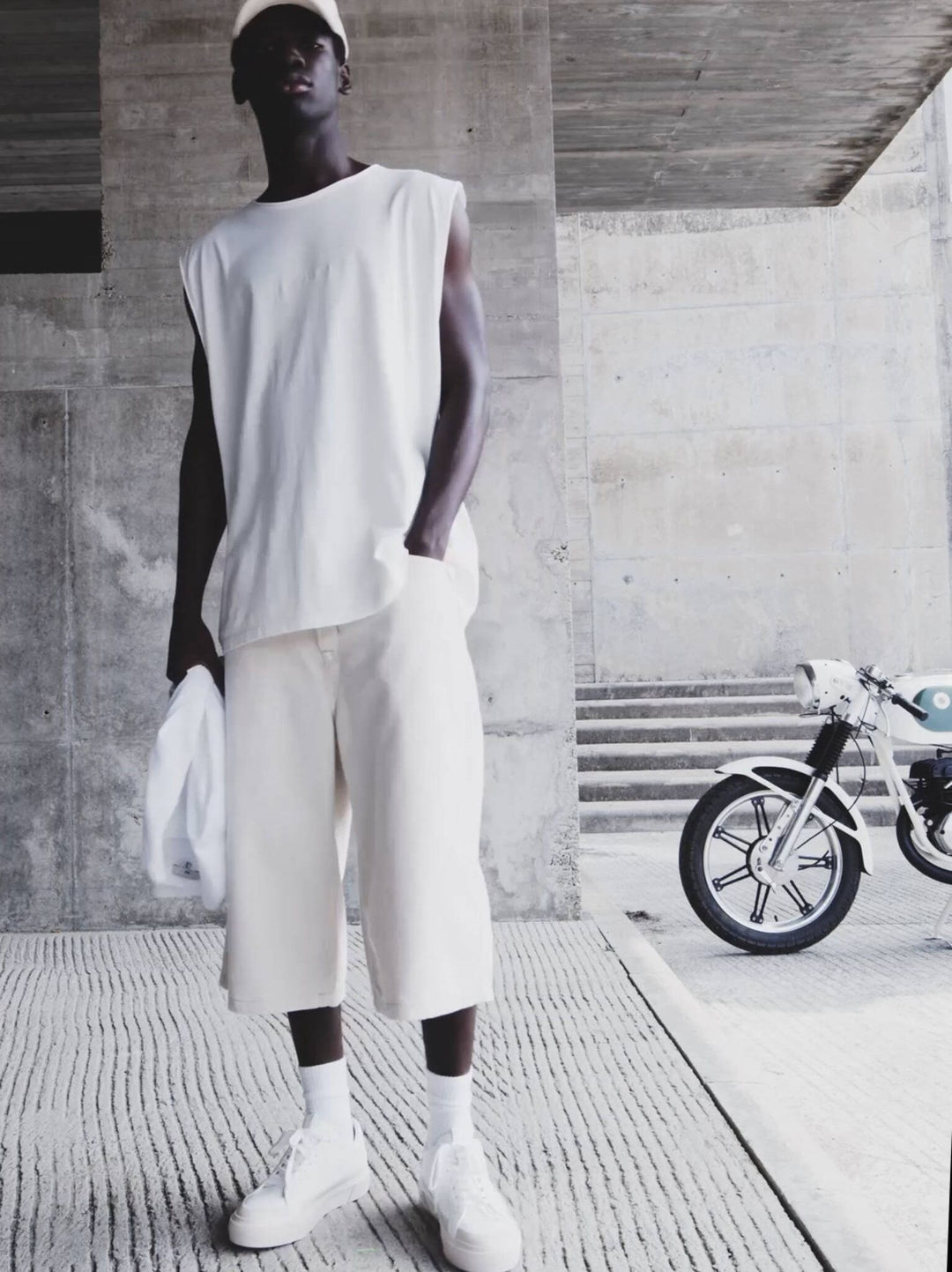 Moudda PULL & BEAR - Tee shirt - Tunisie 2