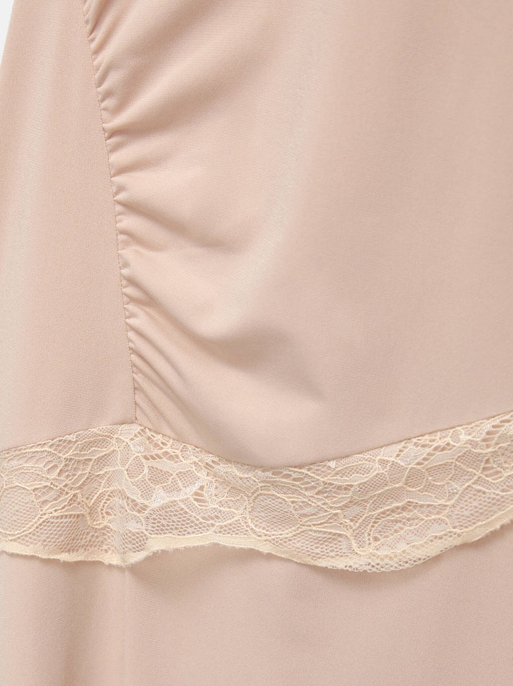 Moudda PULL & BEAR - Robe Courte Asymétrique - Ceinture Dentelle - Tunisie 3
