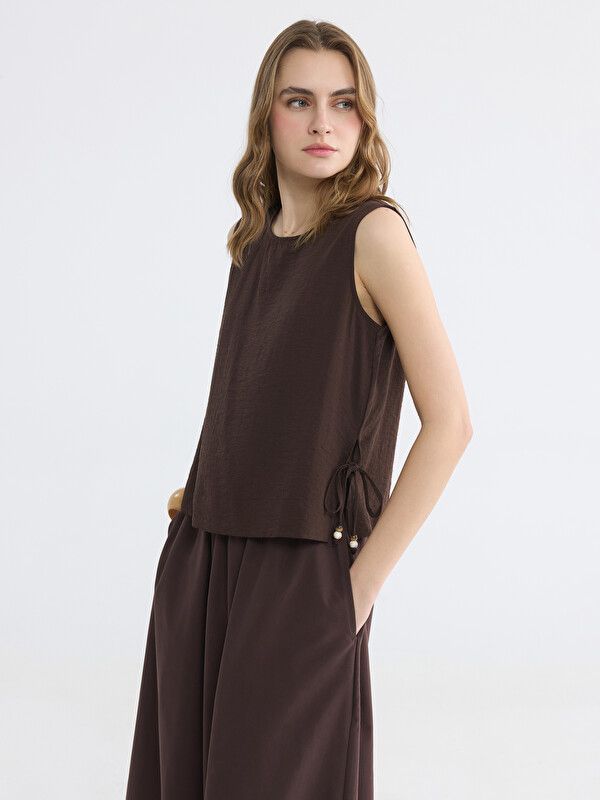 Moudda LC Waikiki - Blouse manches courtes en tissu pour Femme couleur Marron - Tunisie 1