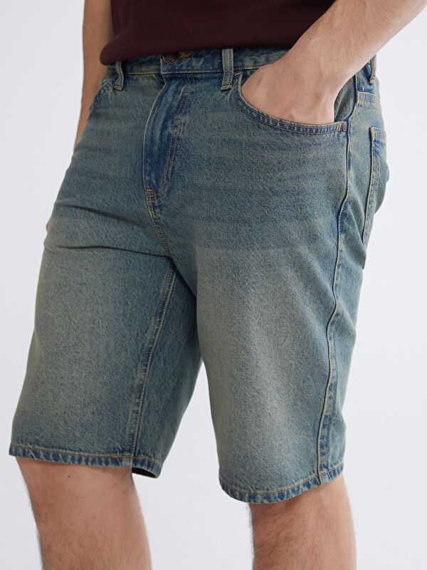 Moudda LC Waikiki - Bermuda en denim pour Homme couleur Bleu indigo clair rodé - Tunisie 3