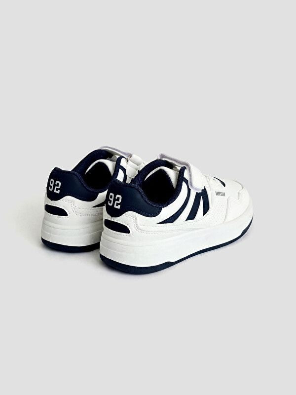 Moudda LC Waikiki - Chaussures décontractées pour Garçon couleur Blanc - Tunisie 2