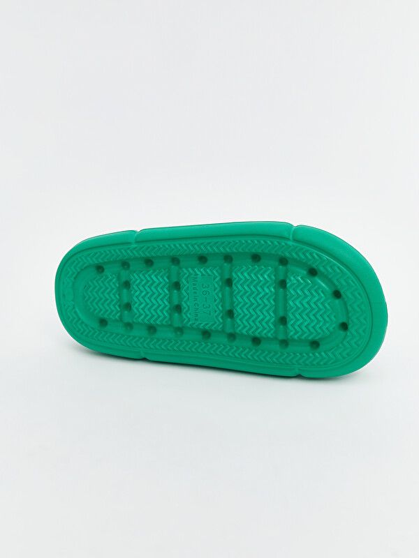 Moudda LC Waikiki - Pantoufles légères pour Femme couleur Vert - Tunisie 4