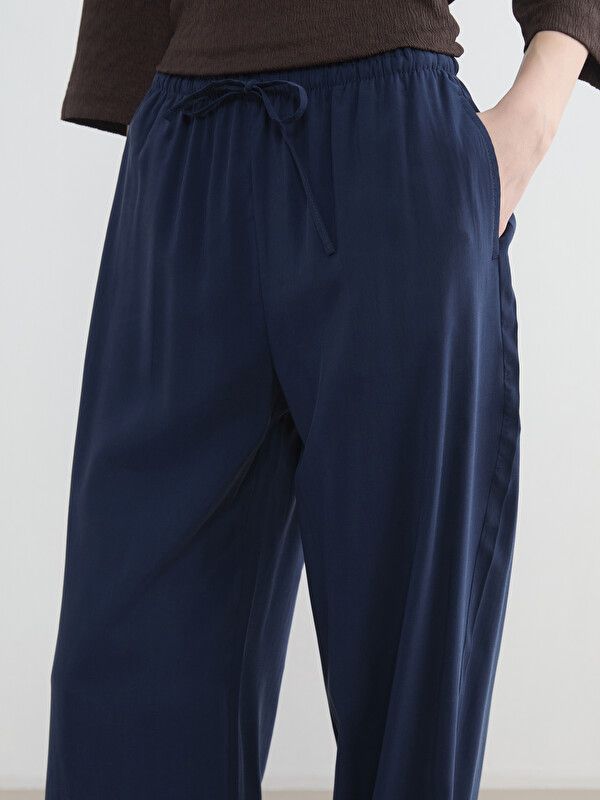 Moudda LC Waikiki - Pantalon fin en tissu pour Femme couleur Bleu marine - Tunisie 3