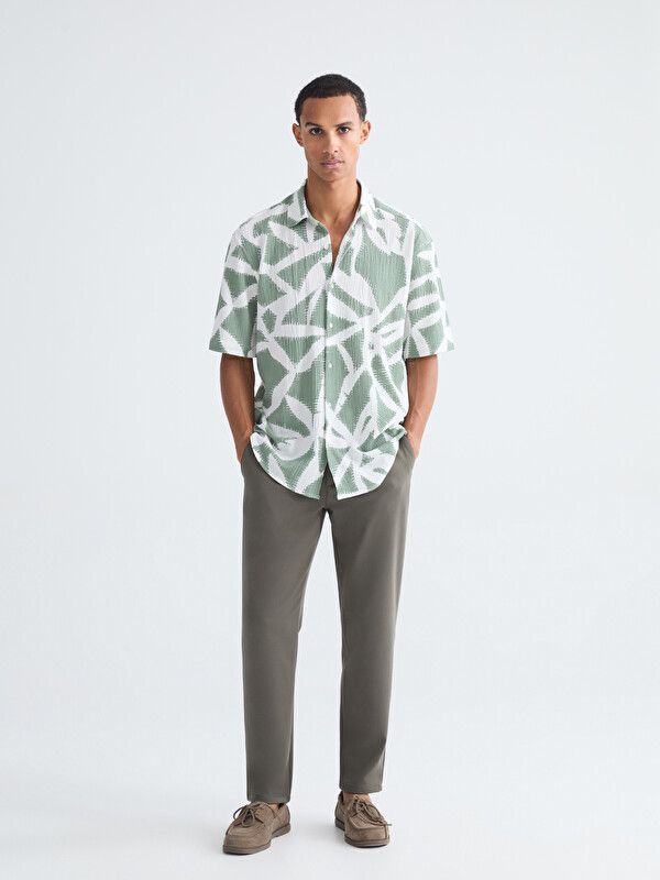 Moudda LC Waikiki - Chemise imprimée manches courtes en tissu pour Homme couleur Vert terne - Tunisie 2