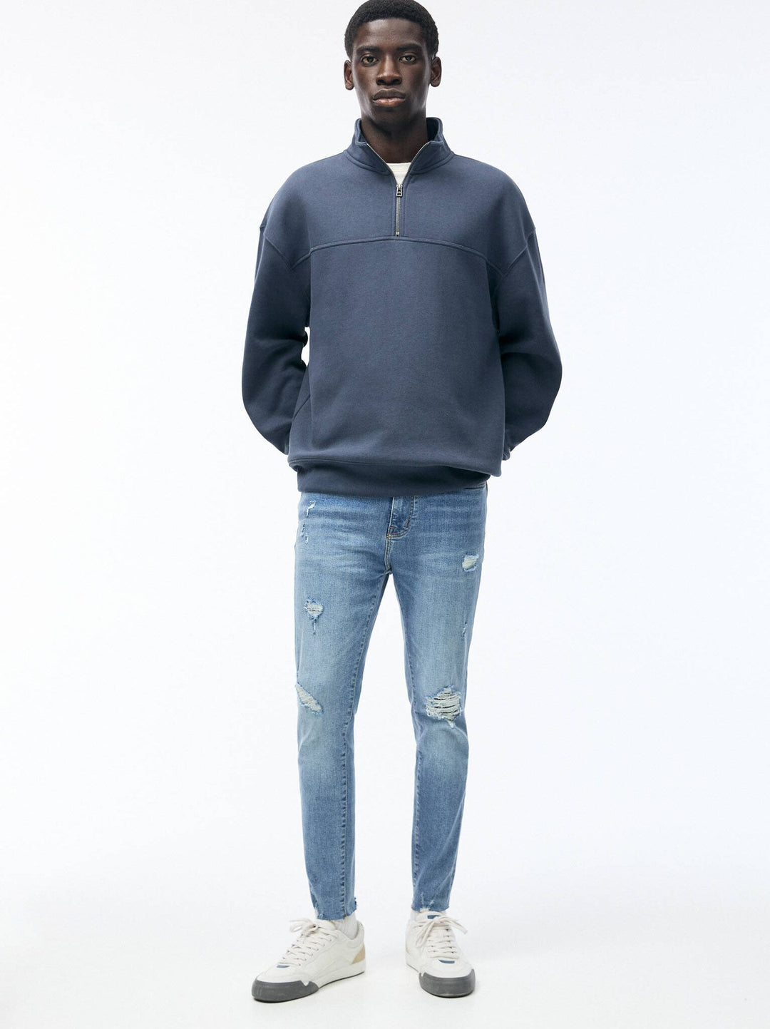Moudda PULL & BEAR - Pantalon Denim Carrot Déchiré PK AZ - Tunisie 1