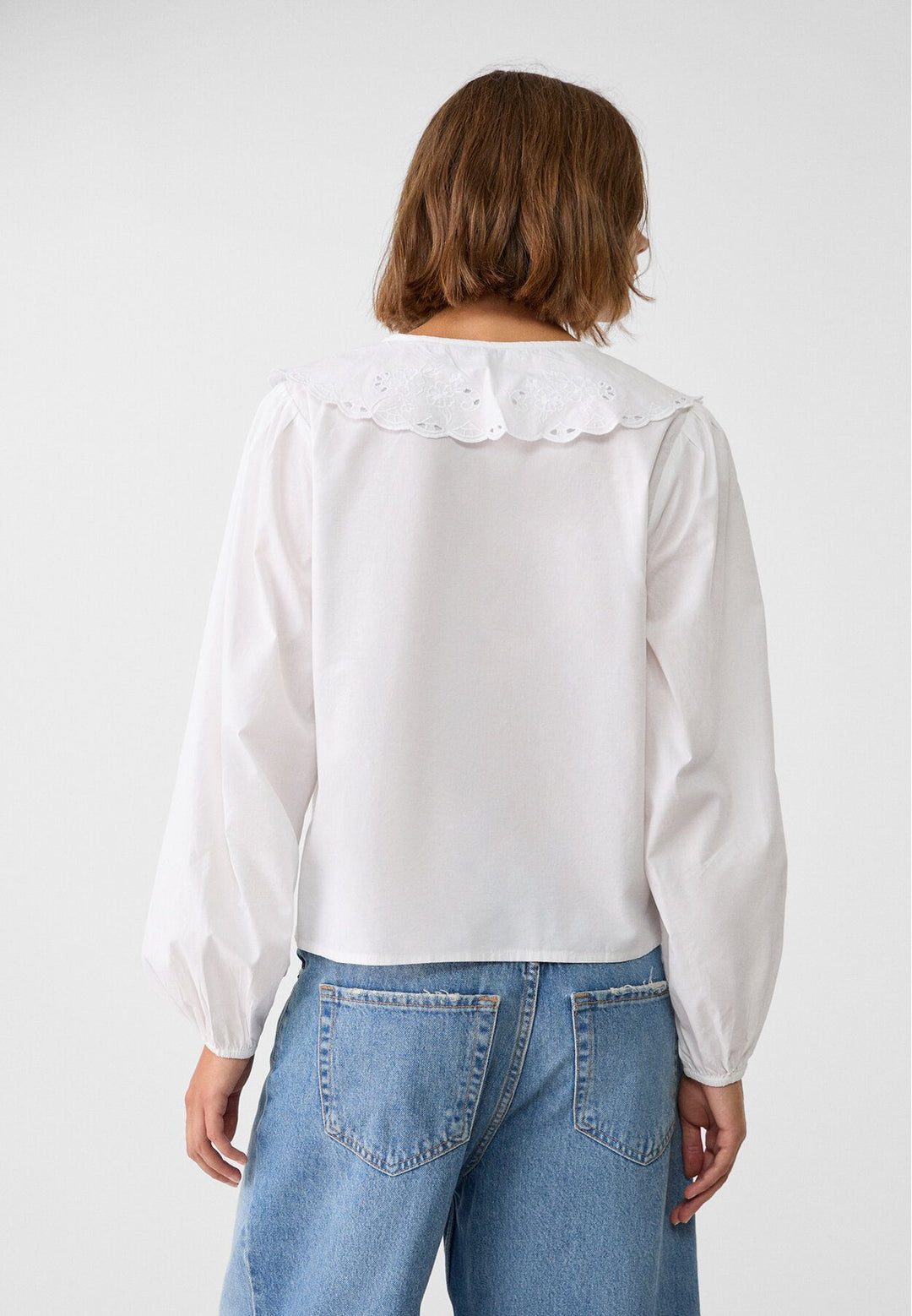 Moudda STRADIVARIUS - Chemise Brodée au Col - Tunisie 5