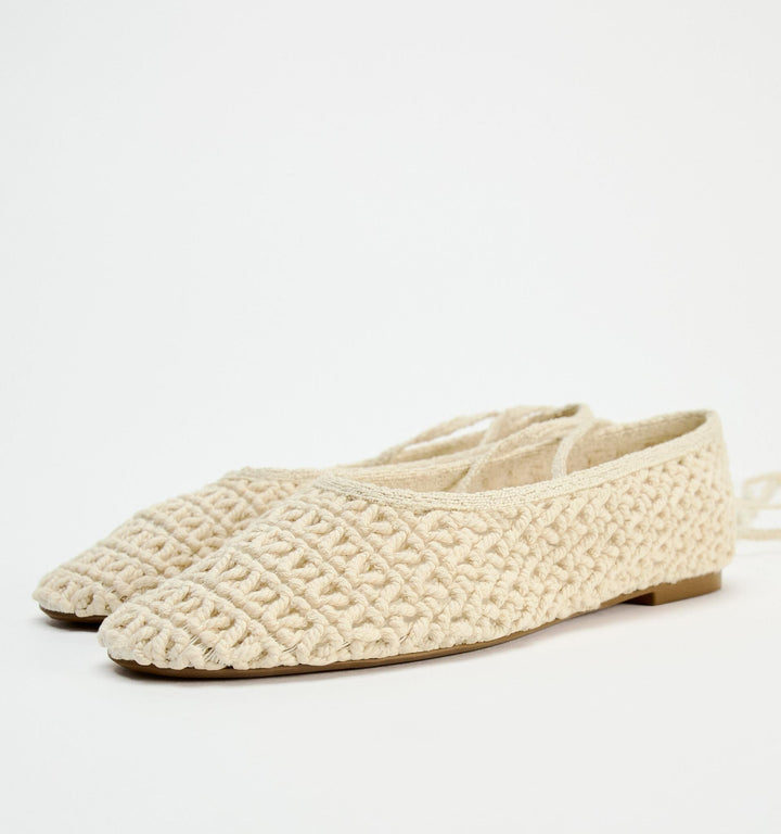 Moudda ZARA - Ballerines lacets crochet - Tunisie 1