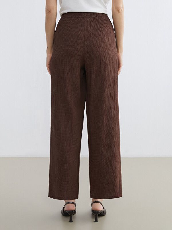 Moudda LC Waikiki - Pantalon fin en tissu pour Femme couleur Marron - Tunisie 4