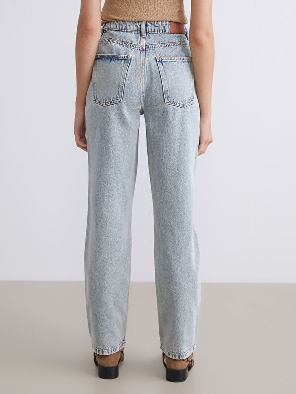 Moudda LC Waikiki - Pantalon tissé en denim Femme Bleu clair - Tunisie 3