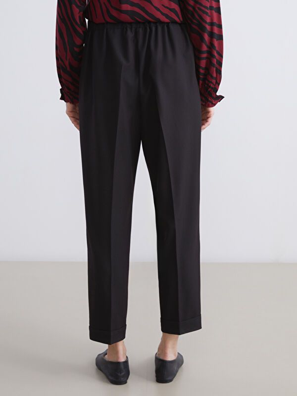 Moudda LC Waikiki - Pantalon tissé moyen basique Femme Noir - Tunisie 4