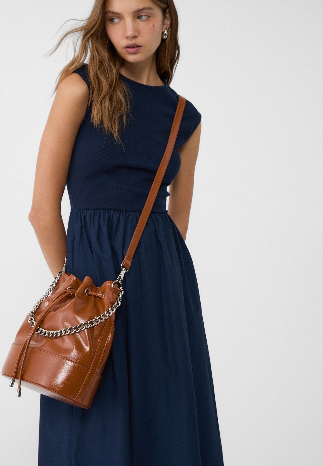 Moudda STRADIVARIUS - Sac Seau Souple avec Chaîne - Tunisie 5