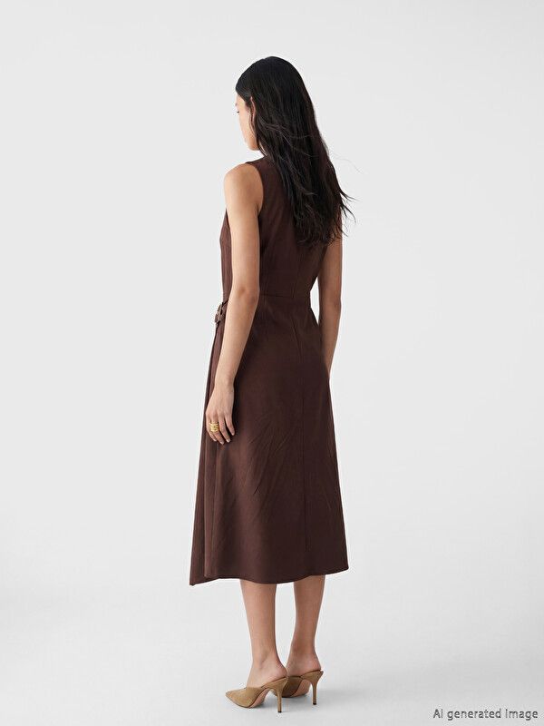 Moudda LC Waikiki - Robe manches courtes en tissu pour Femme couleur Marron foncé - Tunisie 4