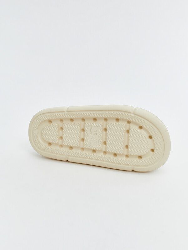 Moudda LC Waikiki - Pantoufles légères pour Femme couleur Beige - Tunisie 4