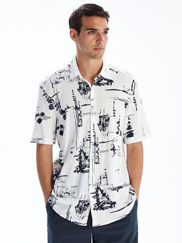 Moudda LC Waikiki - Chemise tissée imprimée manches courtes Homme Imprimé en blanc - Tunisie 1