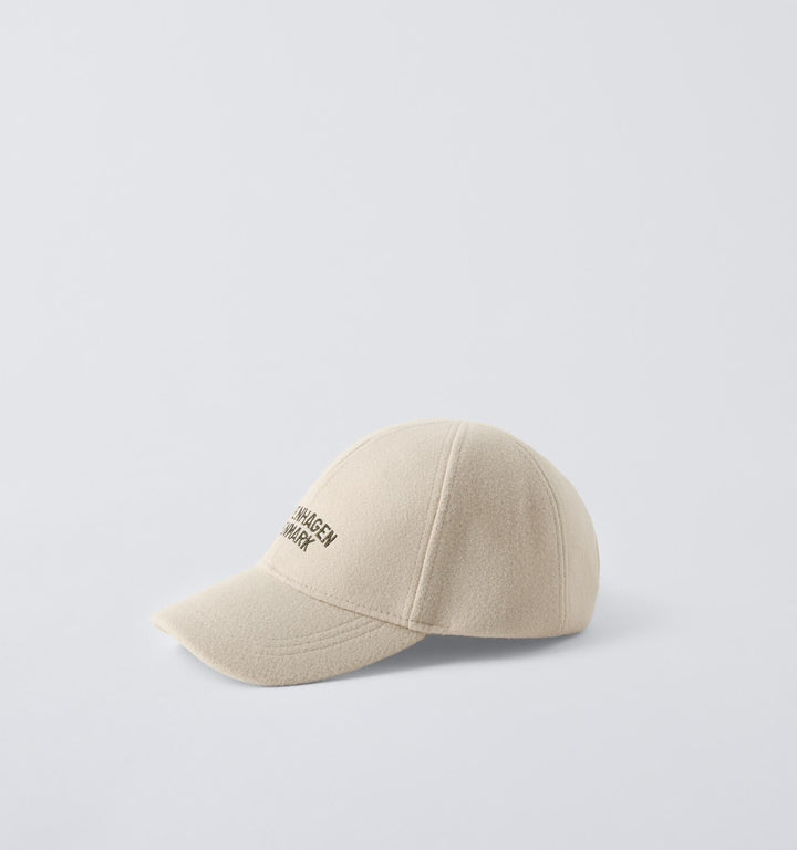 Moudda ZARA - Casquette Fantaisie - Tissu & Texte - Tunisie 1