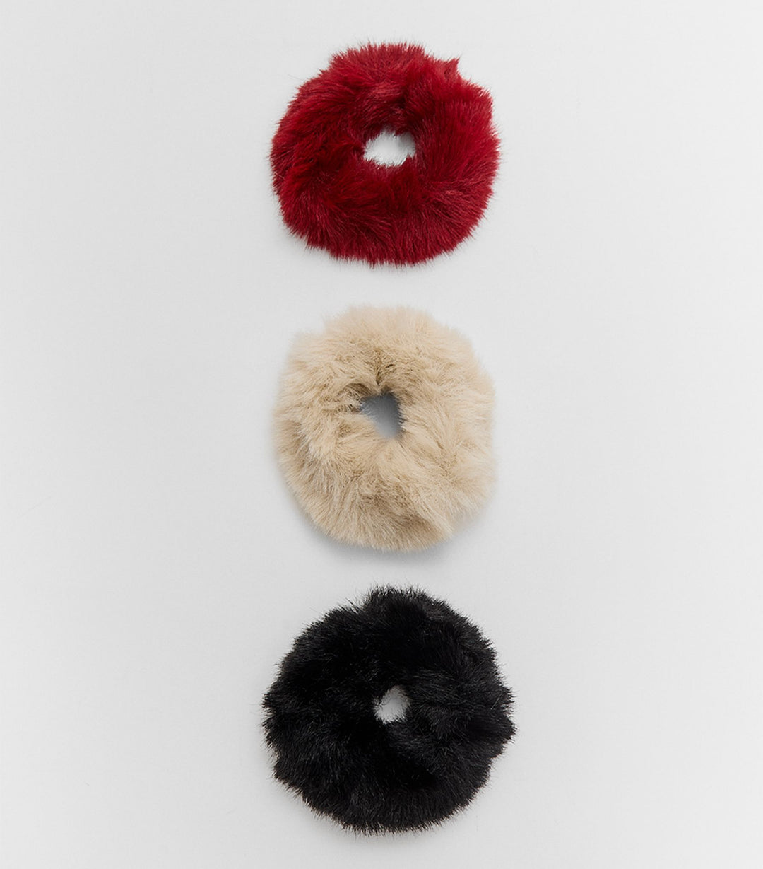 Moudda STRADIVARIUS - Lot de 3 Élastiques à Cheveux en Fourrure - Tunisie 1