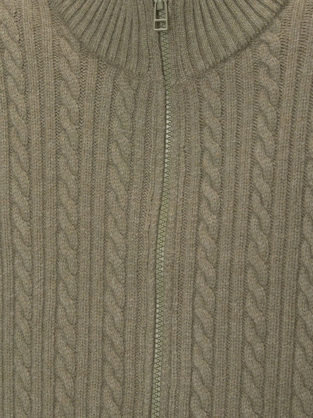 Moudda PULL & BEAR - Gilet Huit à Fermeture - Tunisie 2