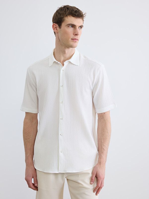 Moudda LC Waikiki - Chemise manches courtes en tissu pour Homme couleur Écru - Tunisie 1