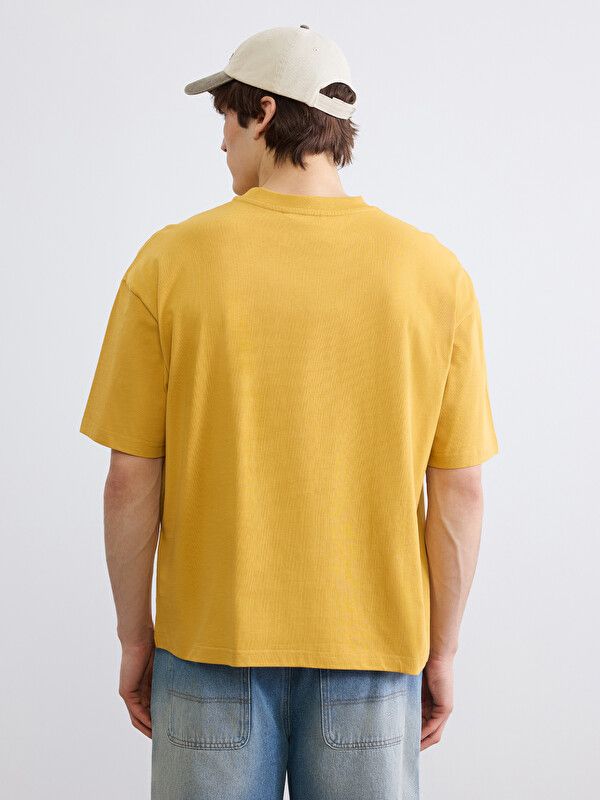 Moudda LC Waikiki - T-shirt basique manches courtes en jersey pour Homme couleur Jaune foncé - Tunisie 4