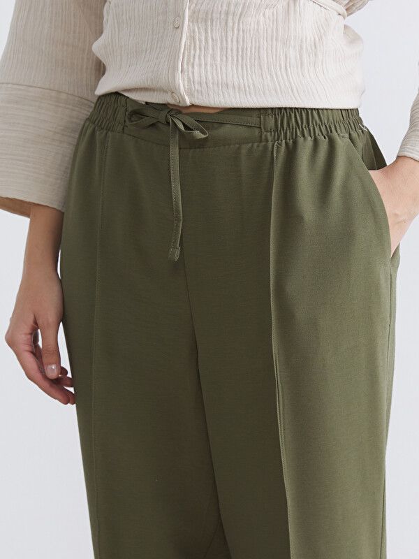 Moudda LC Waikiki - Pantalon fin en tissu pour Femme couleur Vert kaki - Tunisie 3