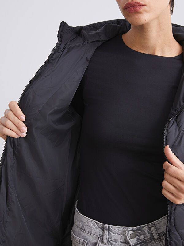 Moudda LC Waikiki - Manteau matelassé léger Femme Noir - Tunisie 4