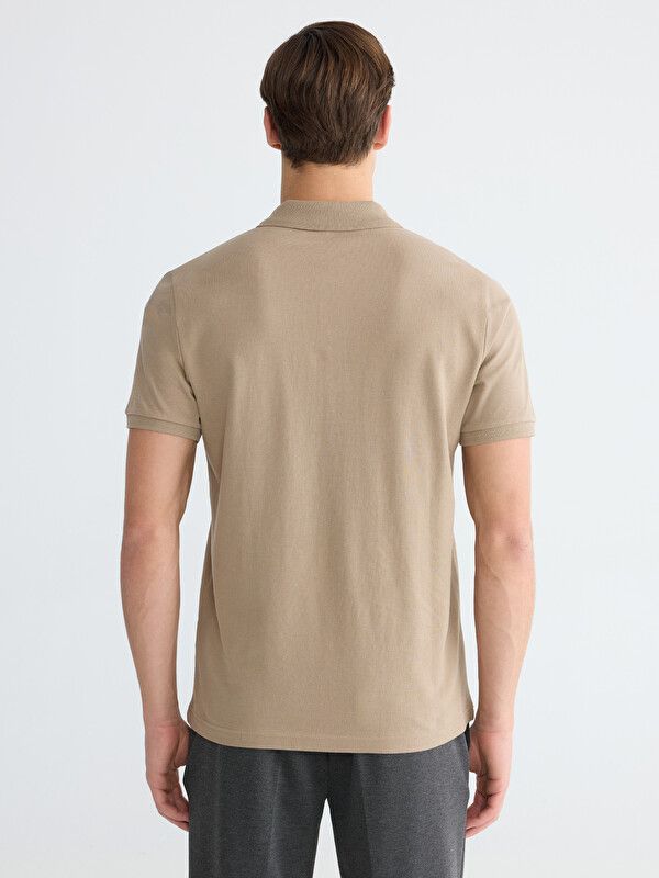Moudda LC Waikiki - T-shirt col polo basique manches courtes en jersey pour Homme couleur Beige foncé - Tunisie 4