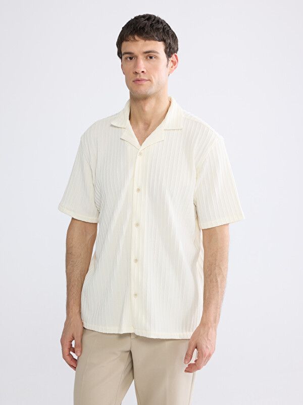Moudda LC Waikiki - Chemise manches courtes en tissu pour Homme couleur Écru - Tunisie 1