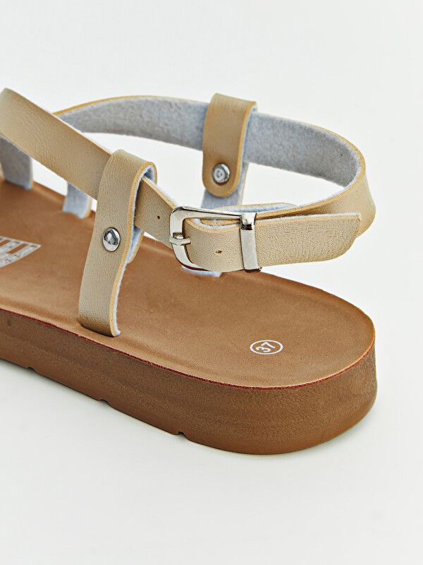 Moudda LC Waikiki - Sandales pour Femme couleur Or - Tunisie 4