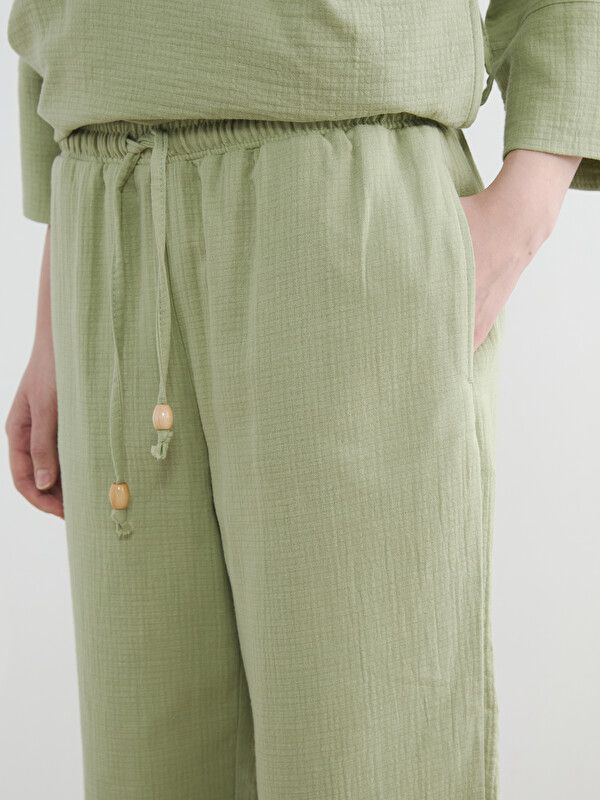 Moudda LC Waikiki - Pantalon fin en tissu pour Femme couleur Vert clair - Tunisie 3