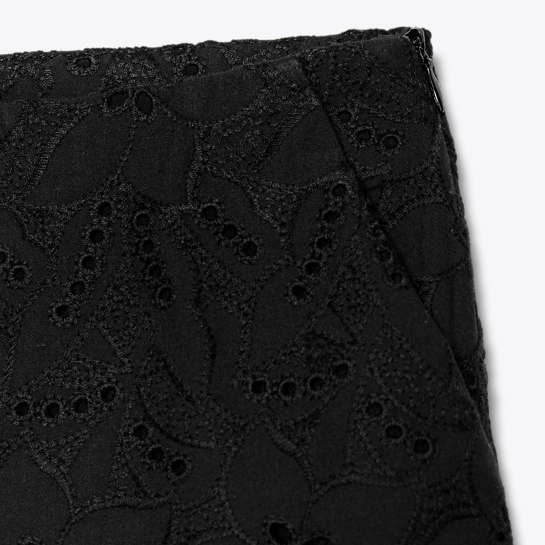 Moudda ZARA - Ensemble Bermuda - Broderie Suisse - Tunisie 3