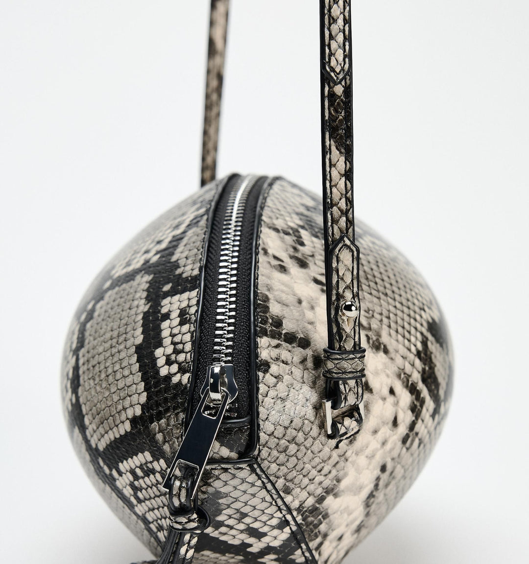 Moudda ZARA - Sac bandoulière motif python - Tunisie 4