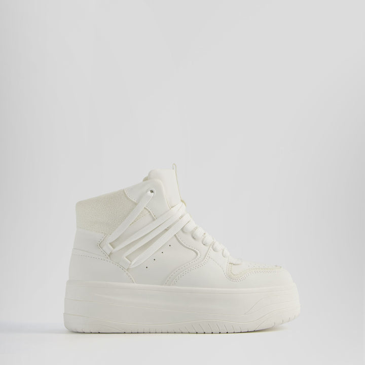 Moudda BERSHKA - Baskets blanches à lacets - Tunisie 1