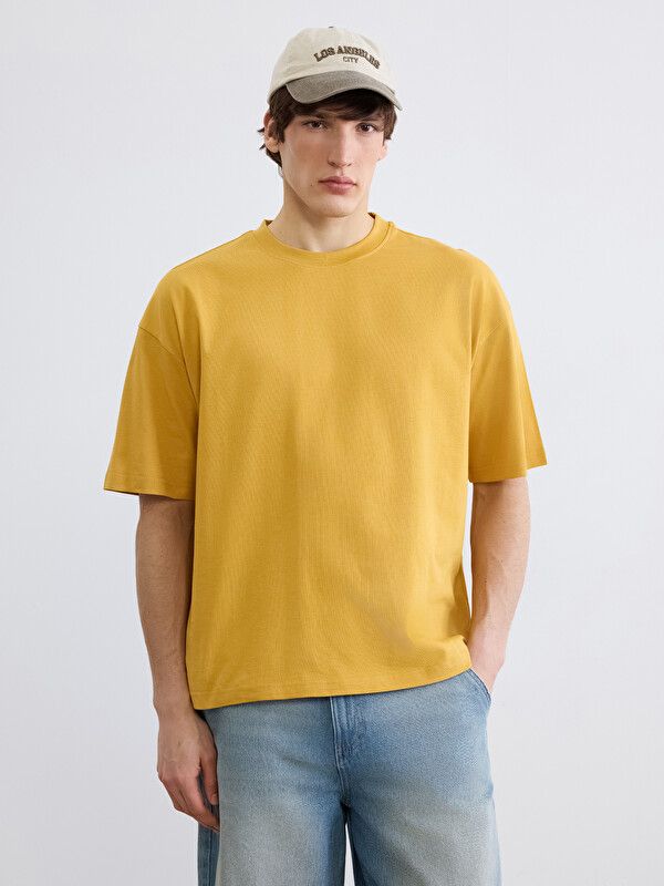 Moudda LC Waikiki - T-shirt basique manches courtes en jersey pour Homme couleur Jaune foncé - Tunisie 1