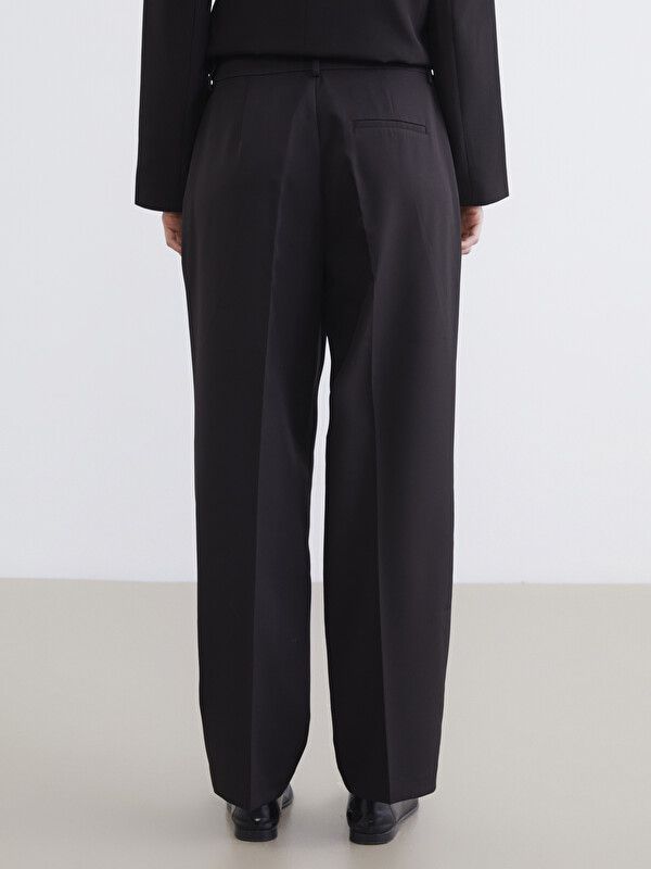Moudda LC Waikiki - Pantalon mi-saison en tissu pour Femme couleur Noir - Tunisie 4