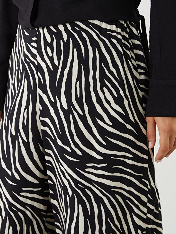 Moudda LC Waikiki - Pantalon tissé fin Femme Imprimé en noir - Tunisie 3