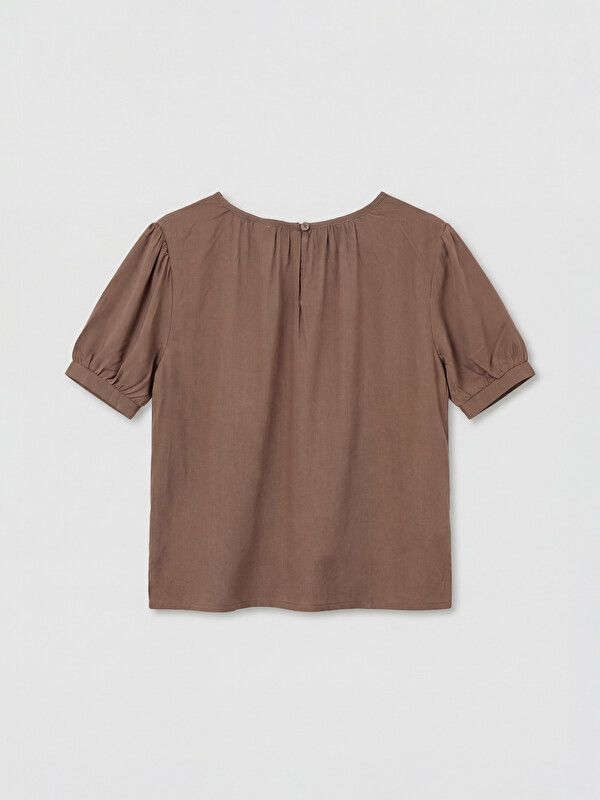 Moudda LC Waikiki - Chemisier (blouse) manches courtes en tissu pour Fille couleur Marron clair - Tunisie 2