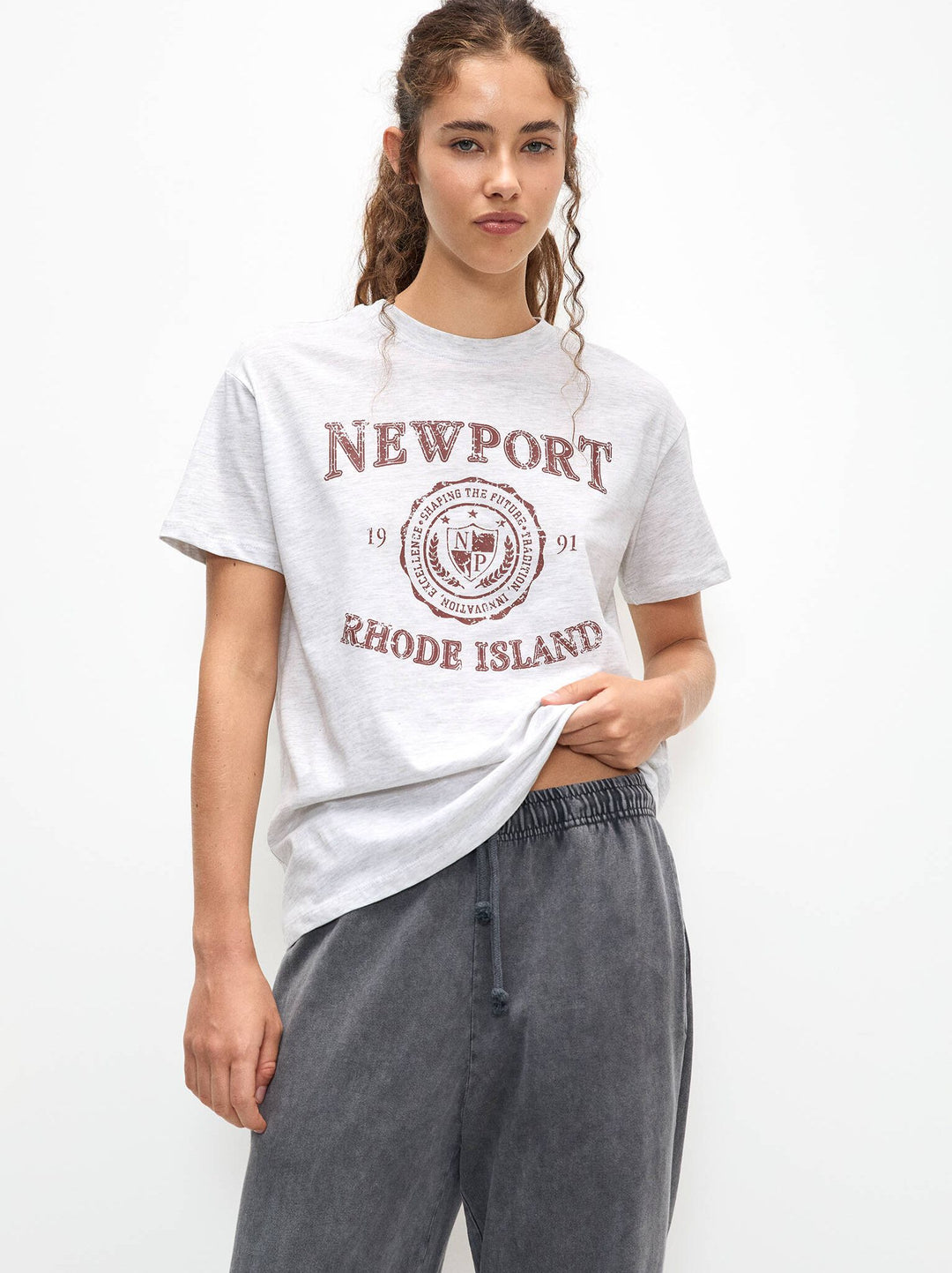 Moudda PULL & BEAR - Body Graphique Sceau et Numéro Varsity Gris - Tunisie 6