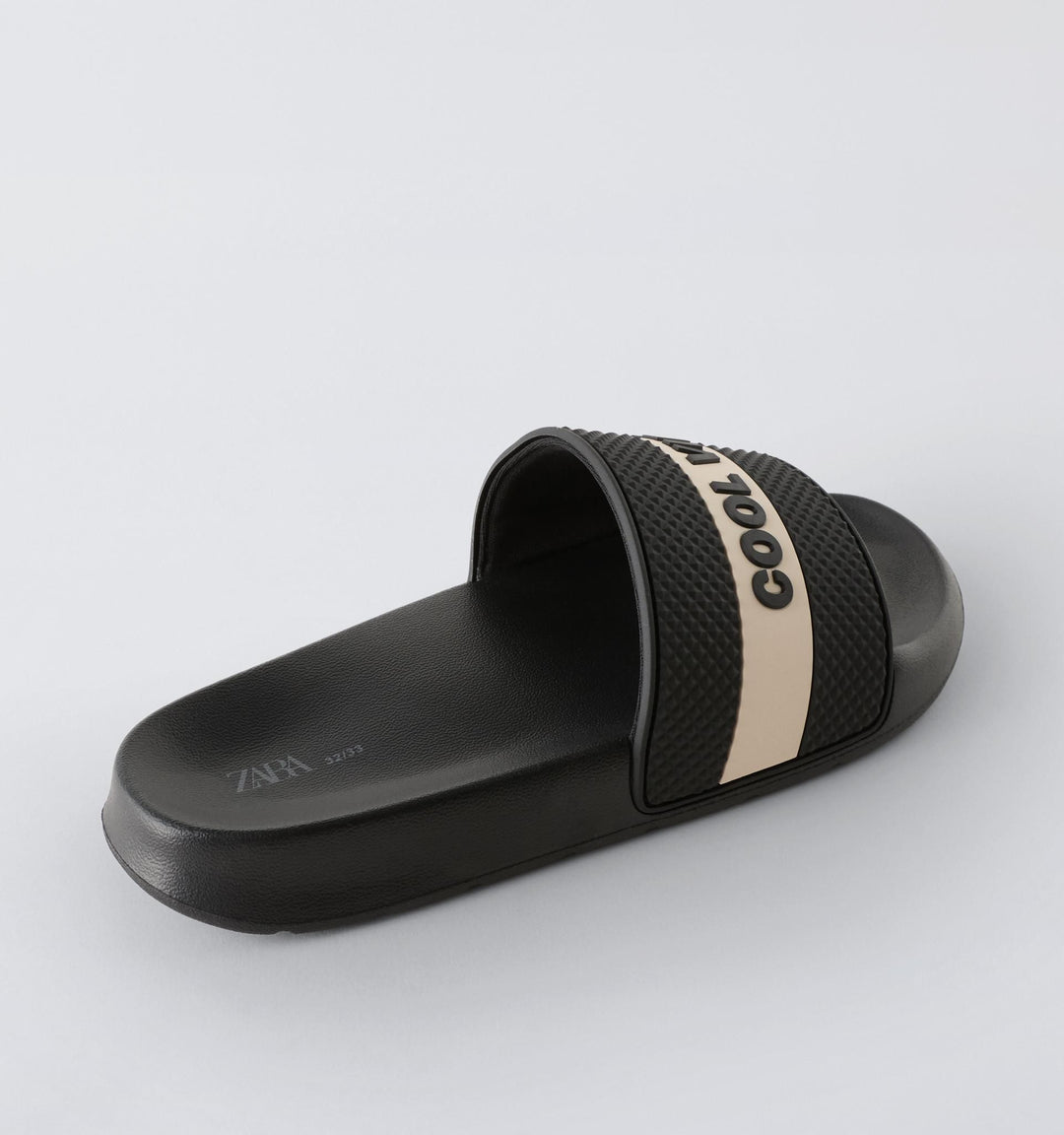 Moudda ZARA - Chaussure plate texte - Tunisie 5