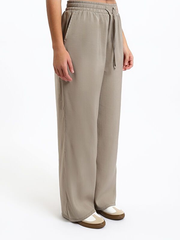 Moudda LC Waikiki - pantalon tissé moyen pour Femmes - Tunisie 4