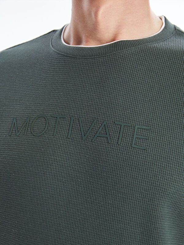 Moudda LC Waikiki - Sweatshirt jersey imprimé basique Homme Vert foncé - Tunisie 3