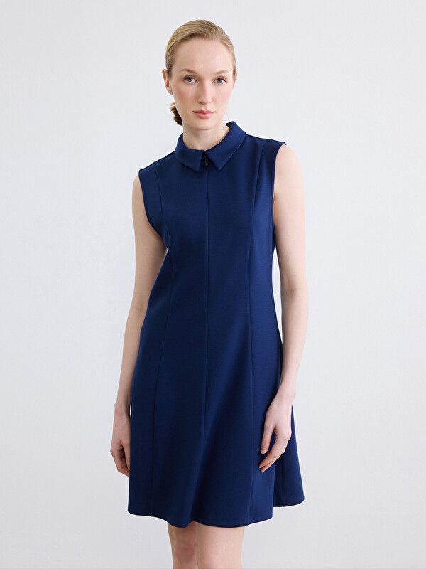 Moudda LC Waikiki - Robe manches courtes en jersey pour Femme couleur Bleu marine - Tunisie 1