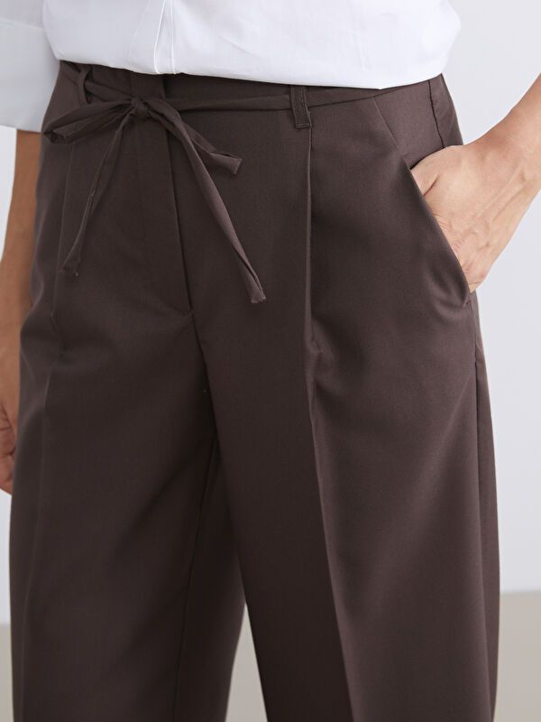 Moudda LC Waikiki - Pantalon tissé moyen Femme Brun foncé - Tunisie 3