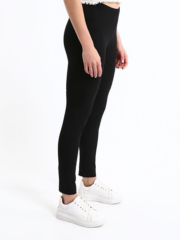 Moudda LC Waikiki - T-shirt en jersey stretch Femme Noir - Tunisie 4